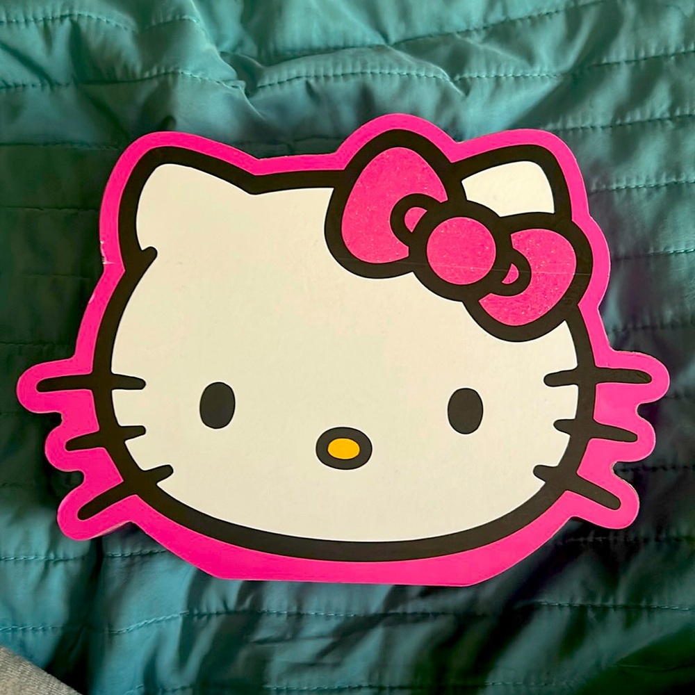 Hello Kitty Desk Stand
